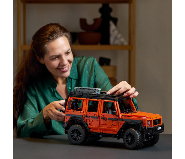 LEGO Technic 42177 Mercedes-Benz G 500 PROFESSIONAL Line - 1269830 - zdjęcie 8